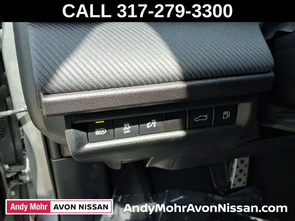 Used 2025 Toyota Camry SE FWD image 21