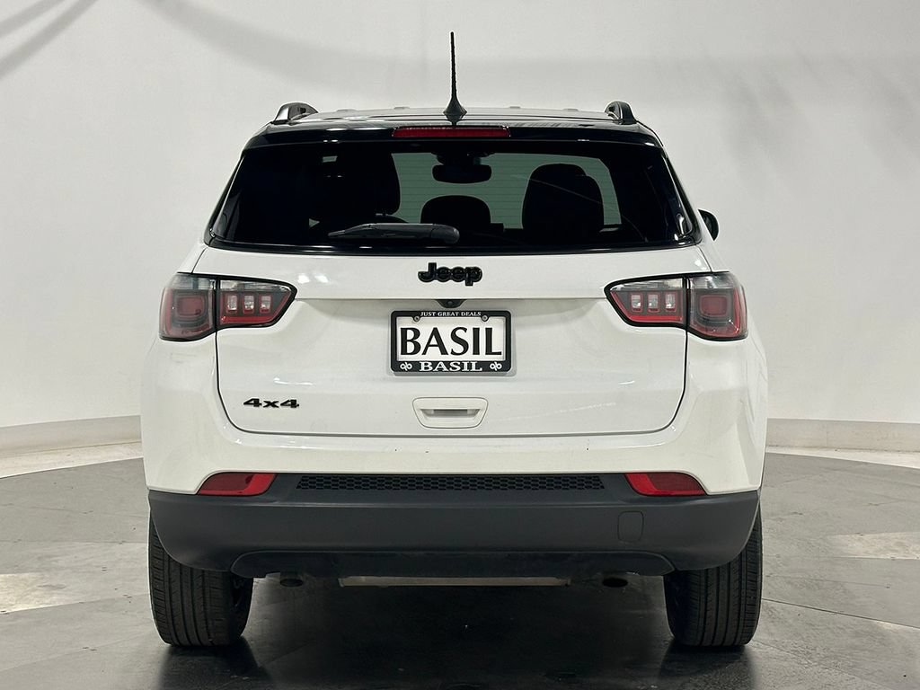 Used 2023 Jeep Compass Latitude AWD/4WD image 12