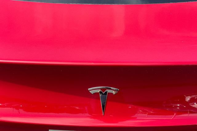 Used 2018 Tesla Model 3 RWD image 29