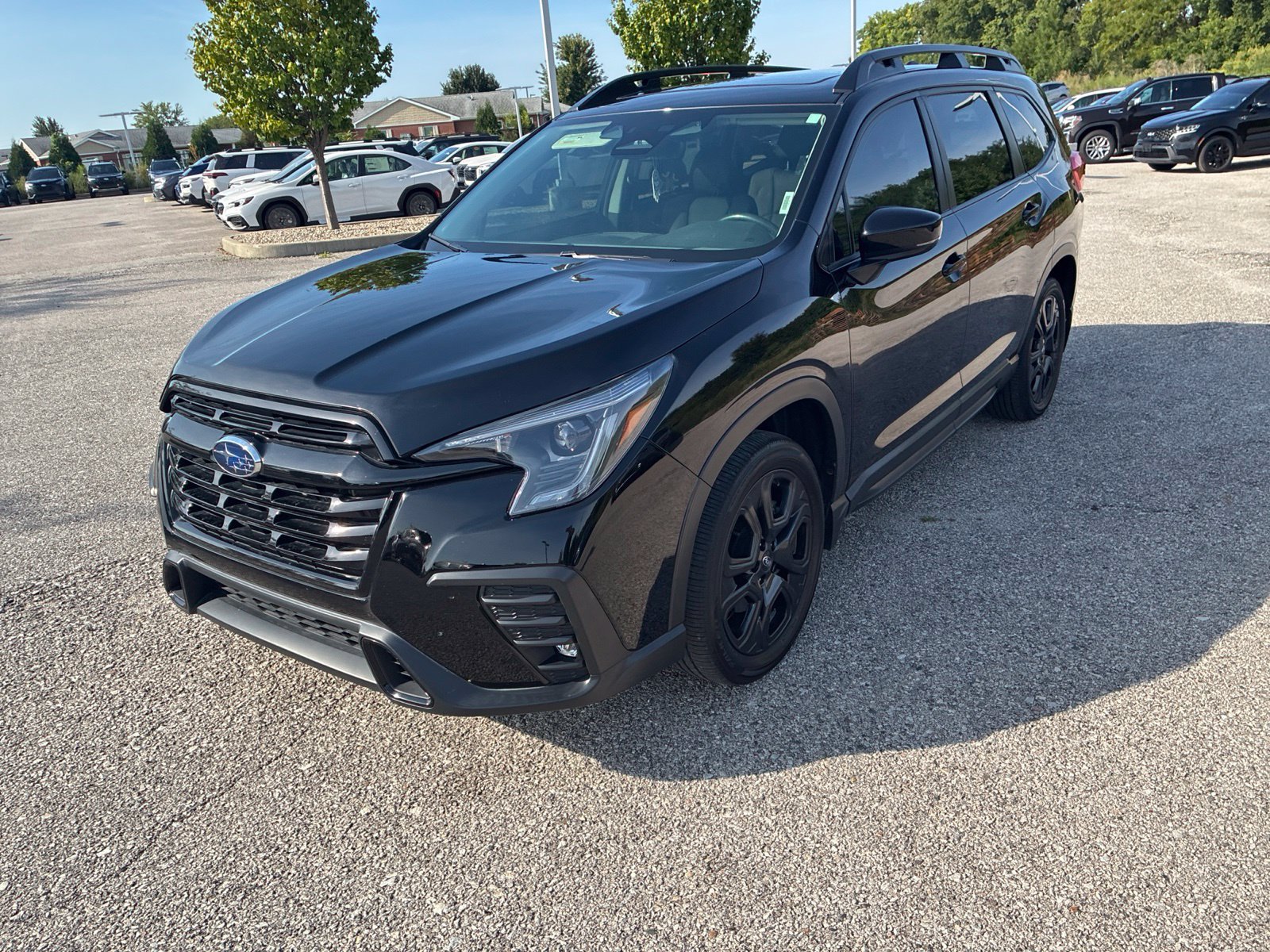 Used 2024 Subaru Ascent Onyx Edition AWD/4WD image 3
