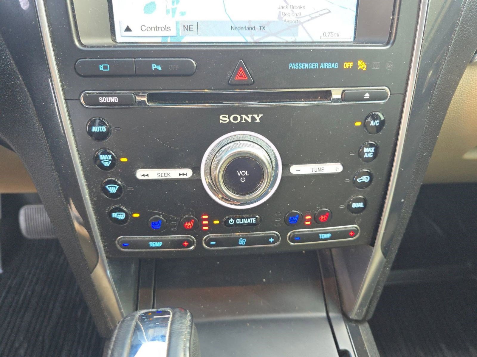 Used 2017 Ford Explorer Limited image 18