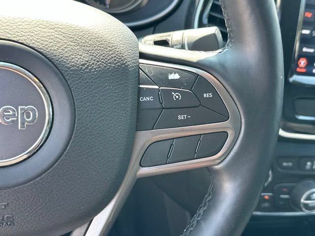 Used 2020 Jeep Cherokee Limited w/ Luxury Group AWD/4WD image 9