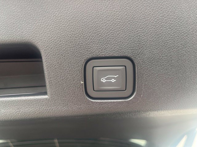 New 2027 Chevrolet Traverse LT w/ Sun and Wheel Package FWD image 13