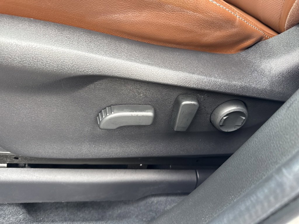 Used 2019 Subaru Ascent Touring w/ Popular Package #3 image 20