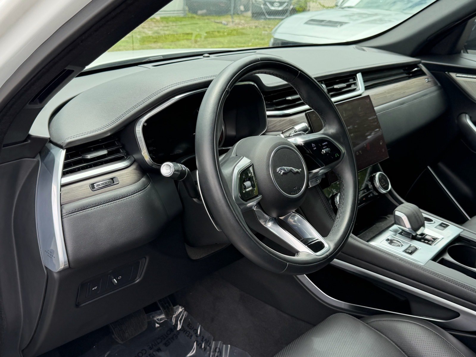 Used 2022 Jaguar F-PACE S AWD/4WD image 12