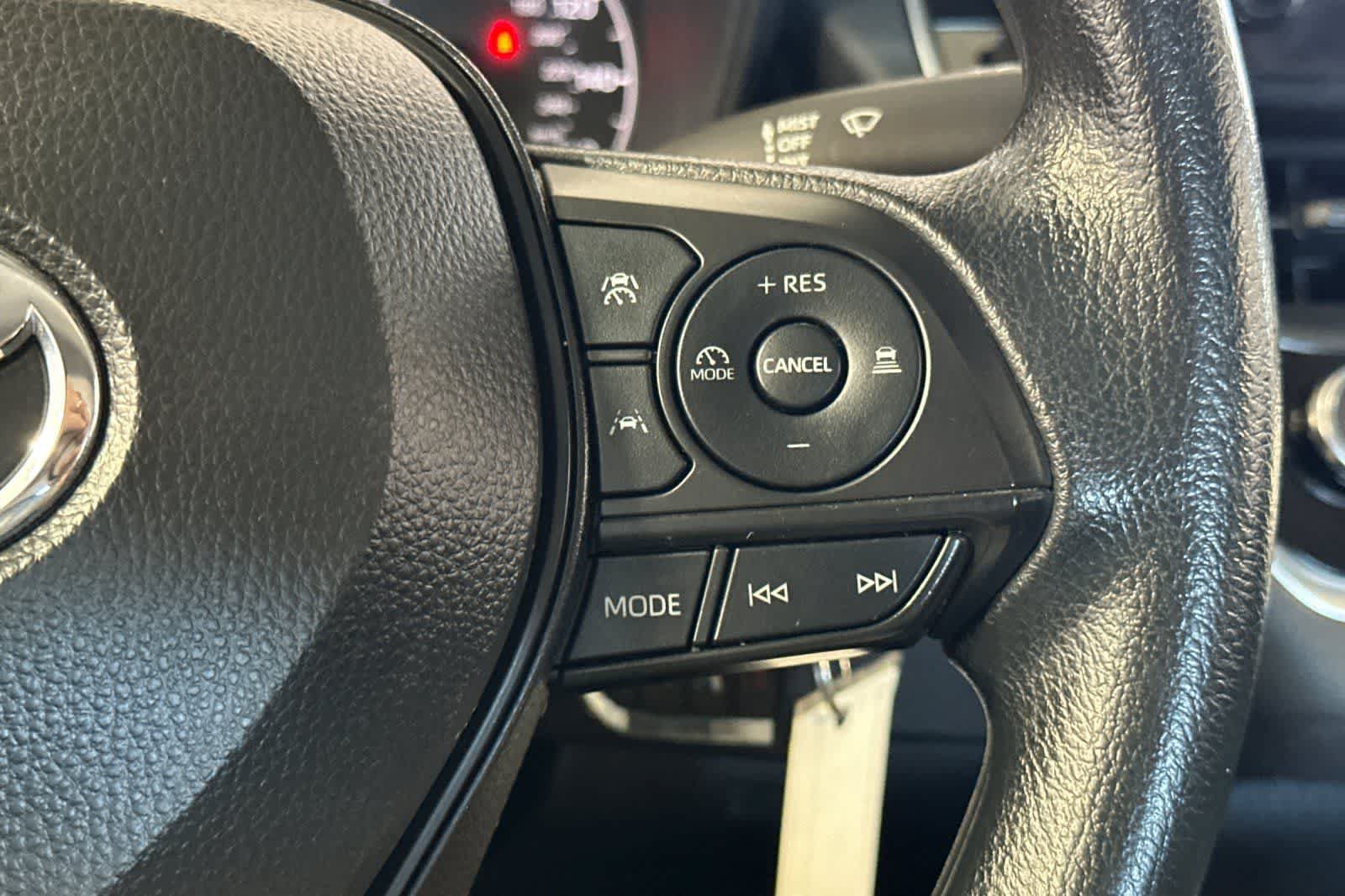 Used 2024 Toyota Corolla LE FWD image 27
