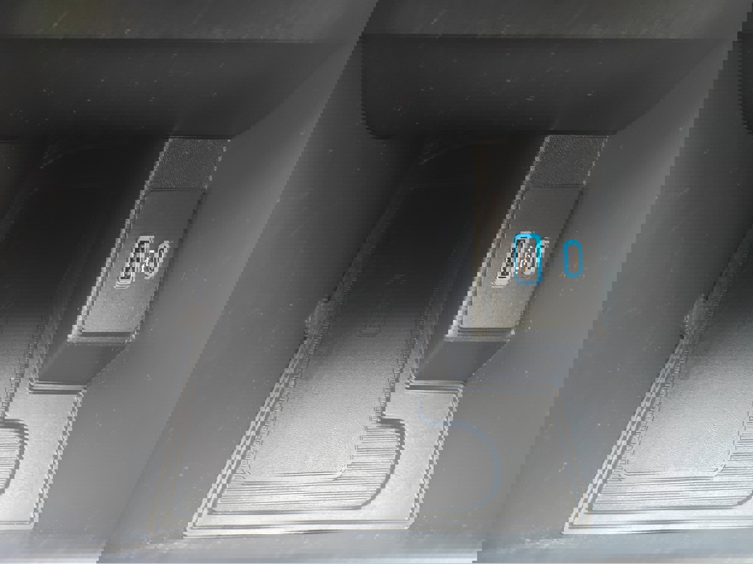 Used 2022 Ford Edge SEL w/ Convenience Package image 18