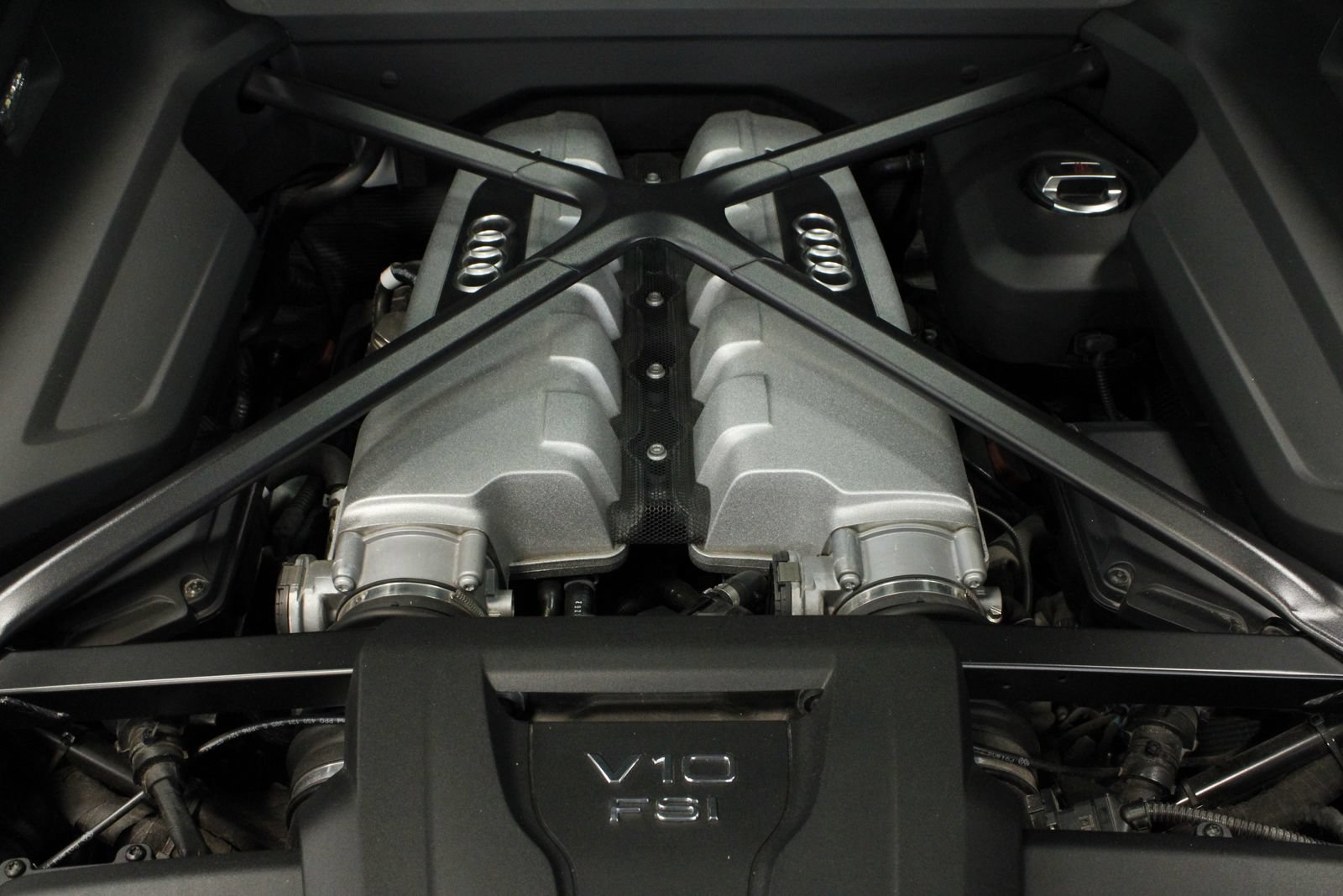 Used 2023 Audi R8 V10 performance RWD image 32