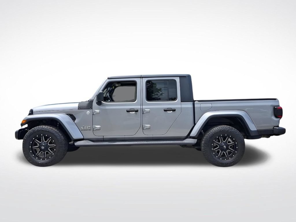 Used 2020 Jeep Gladiator Overland w/ Dual Top Group AWD/4WD image 38