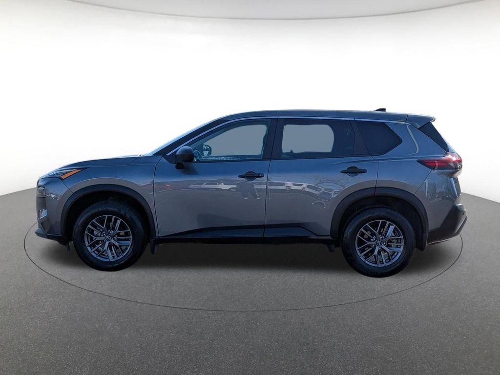 Used 2023 Nissan Rogue S image 8
