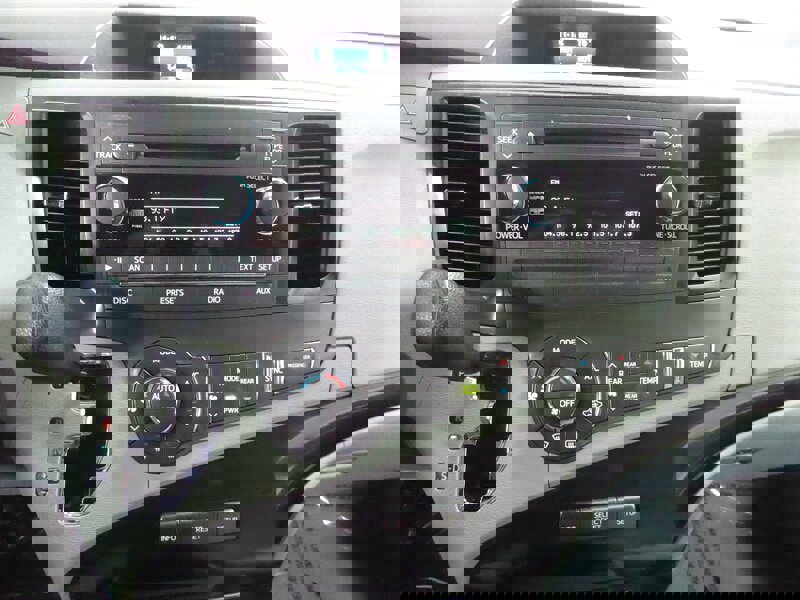 Used 2014 Toyota Sienna LE image 13