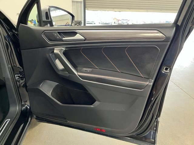 Used 2024 Volkswagen Tiguan Wolfsburg Edition FWD image 12