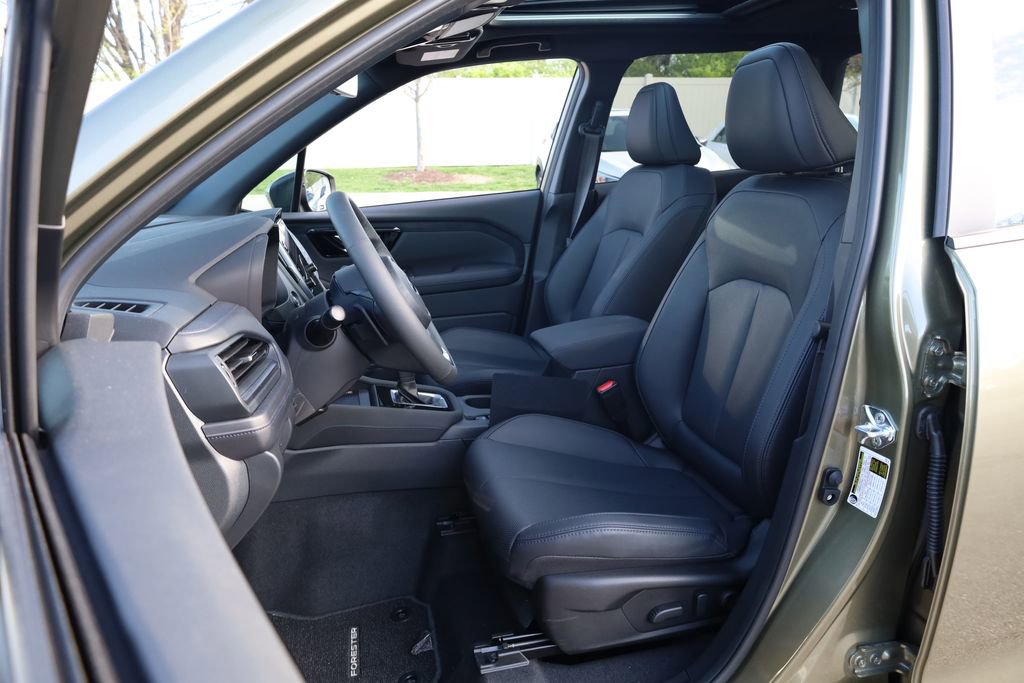 Certified 2025 Subaru Forester Limited image 8