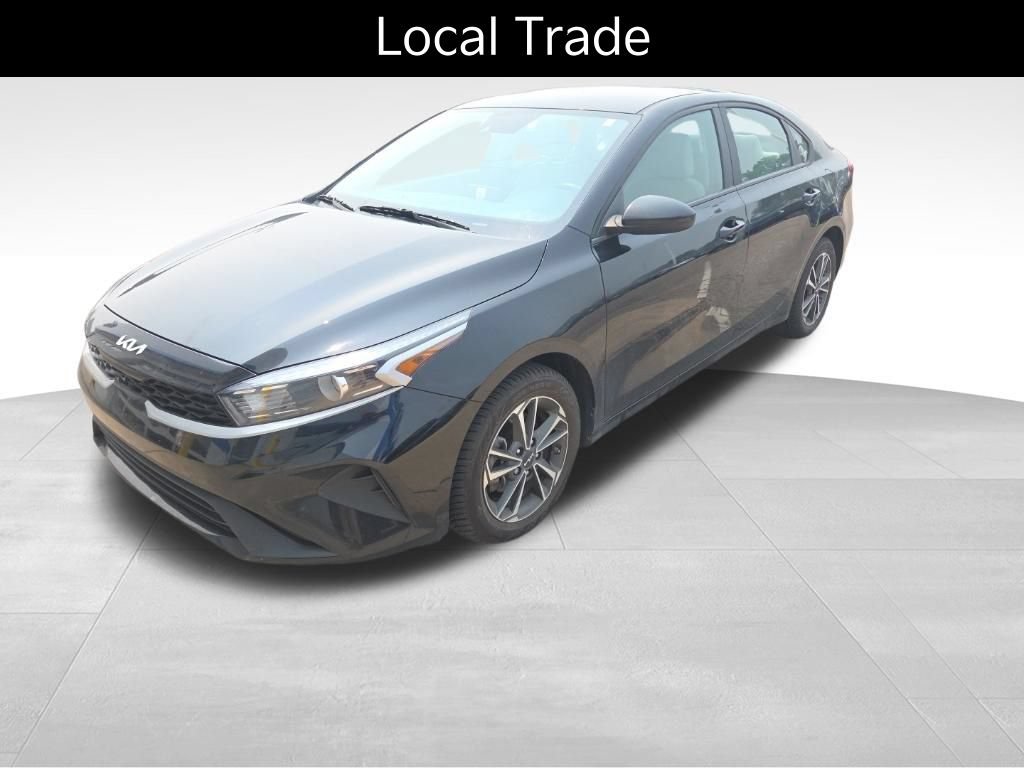 Used 2023 Kia Forte LXS FWD image 8