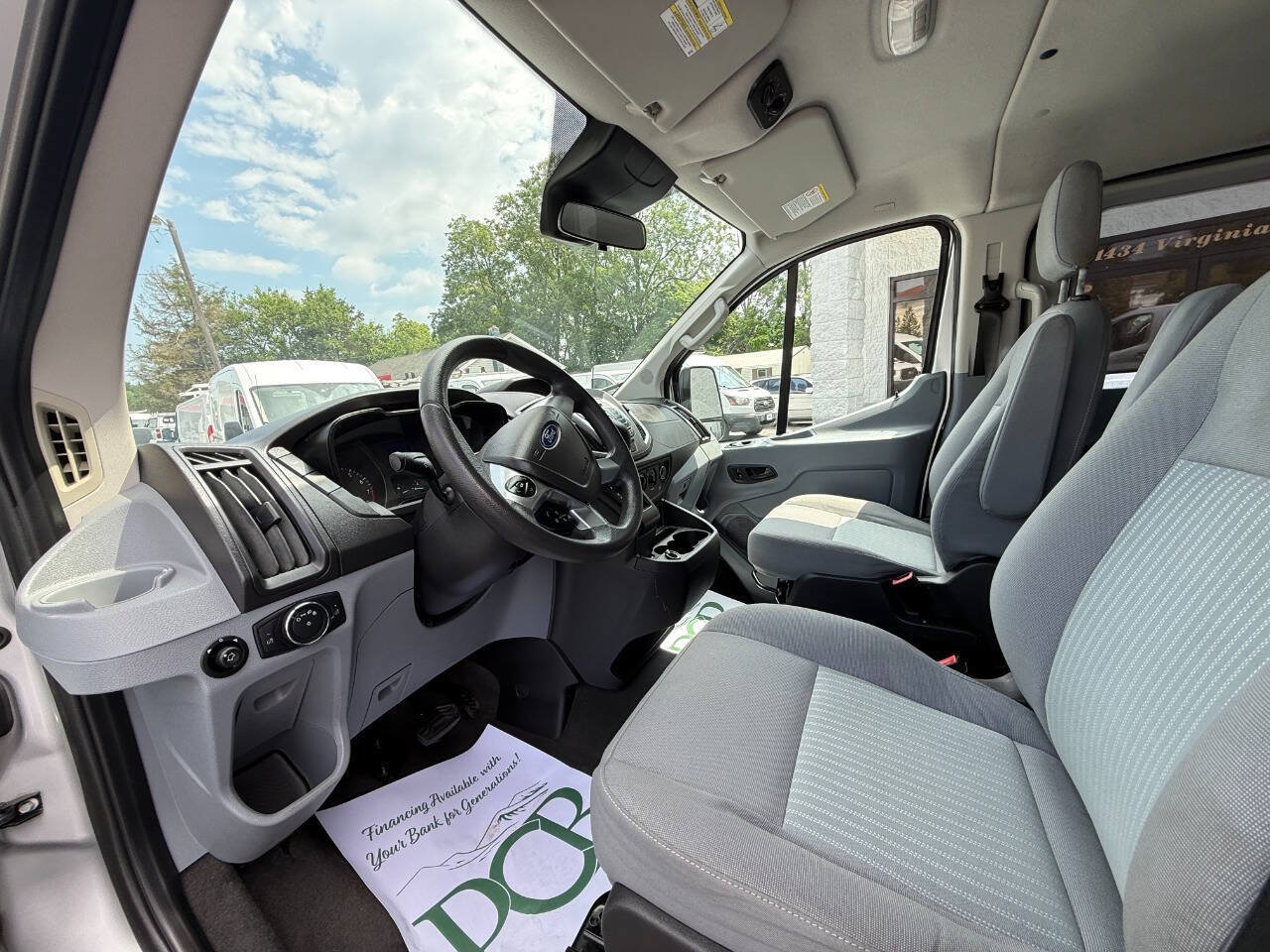 Used 2018 Ford Transit 350 XLT RWD image 5