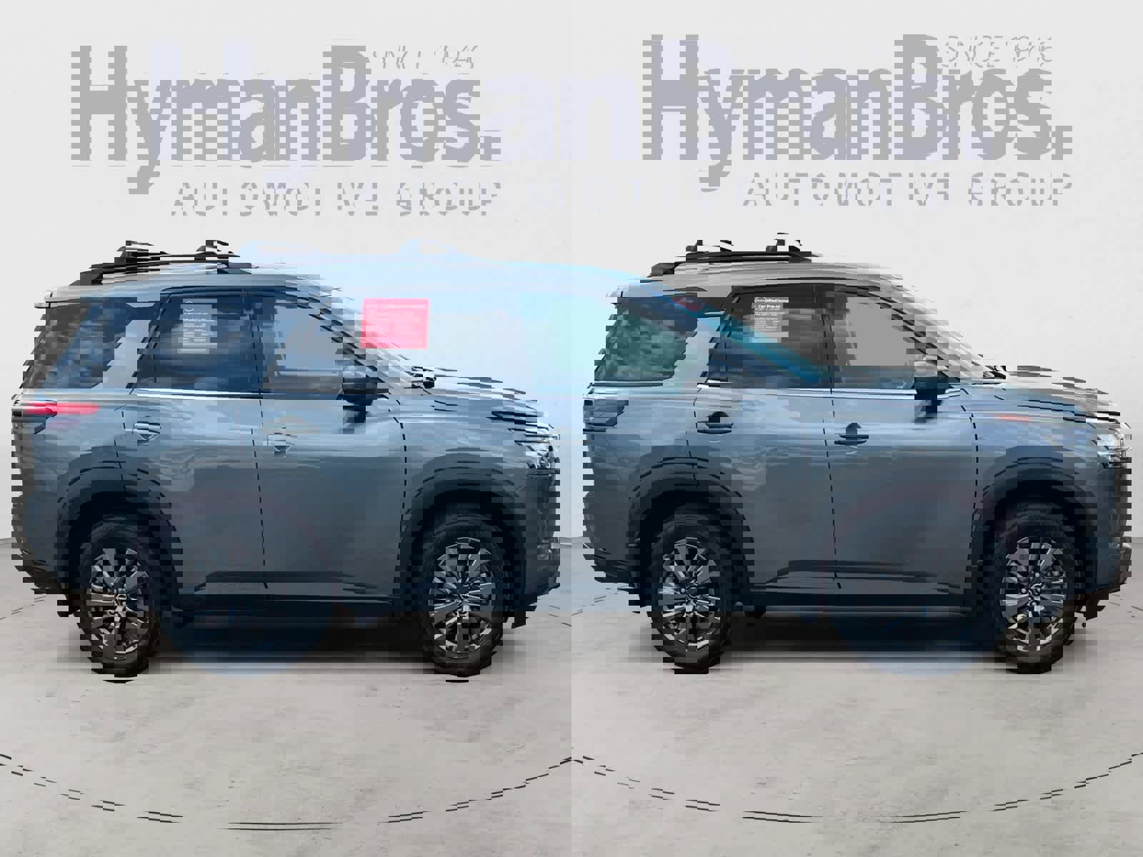 Used 2022 Nissan Pathfinder SV w/ SV Black Package image 2