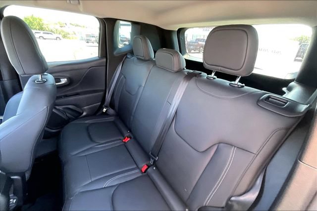 Certified 2023 Jeep Renegade Limited AWD/4WD image 28