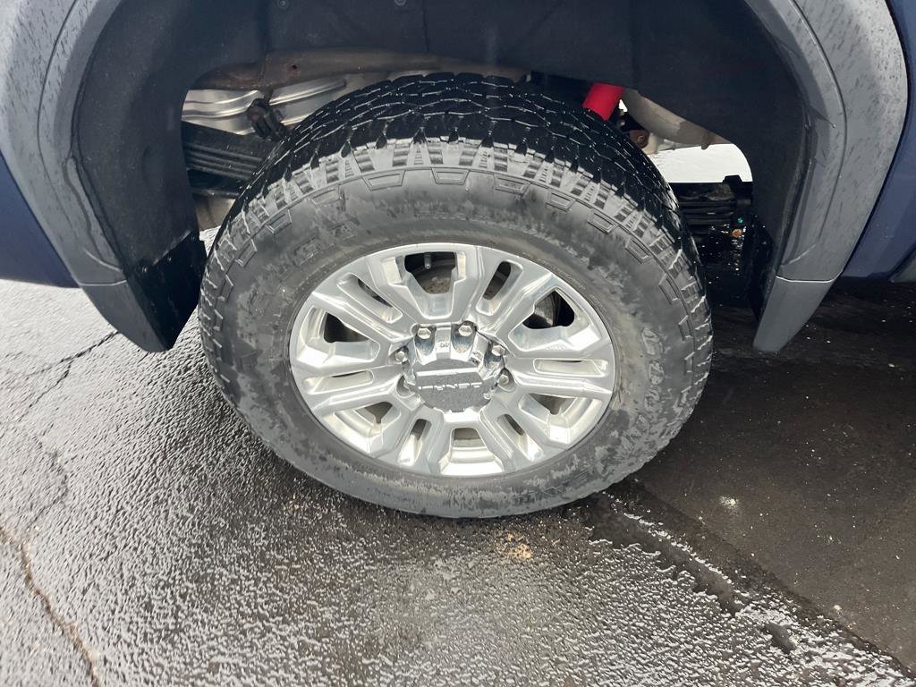 Used 2020 GMC Sierra 2500 Denali w/ Technology Package AWD/4WD image 34