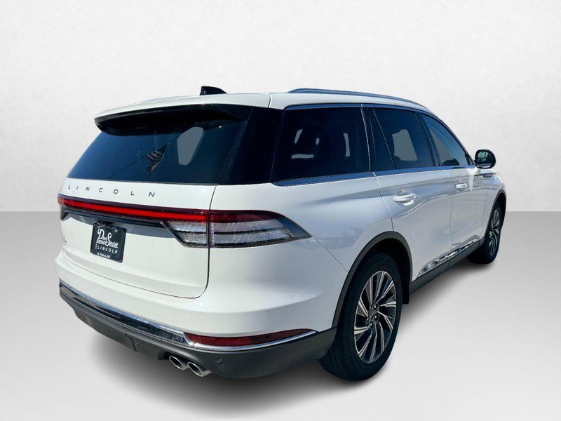 Certified 2025 Lincoln Aviator AWD image 5
