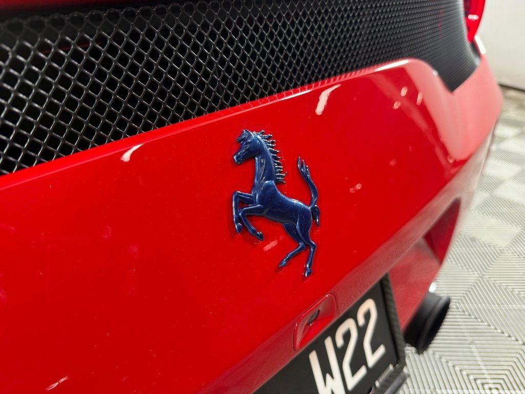 Used 2015 Ferrari 458 Speciale Coupe image 11