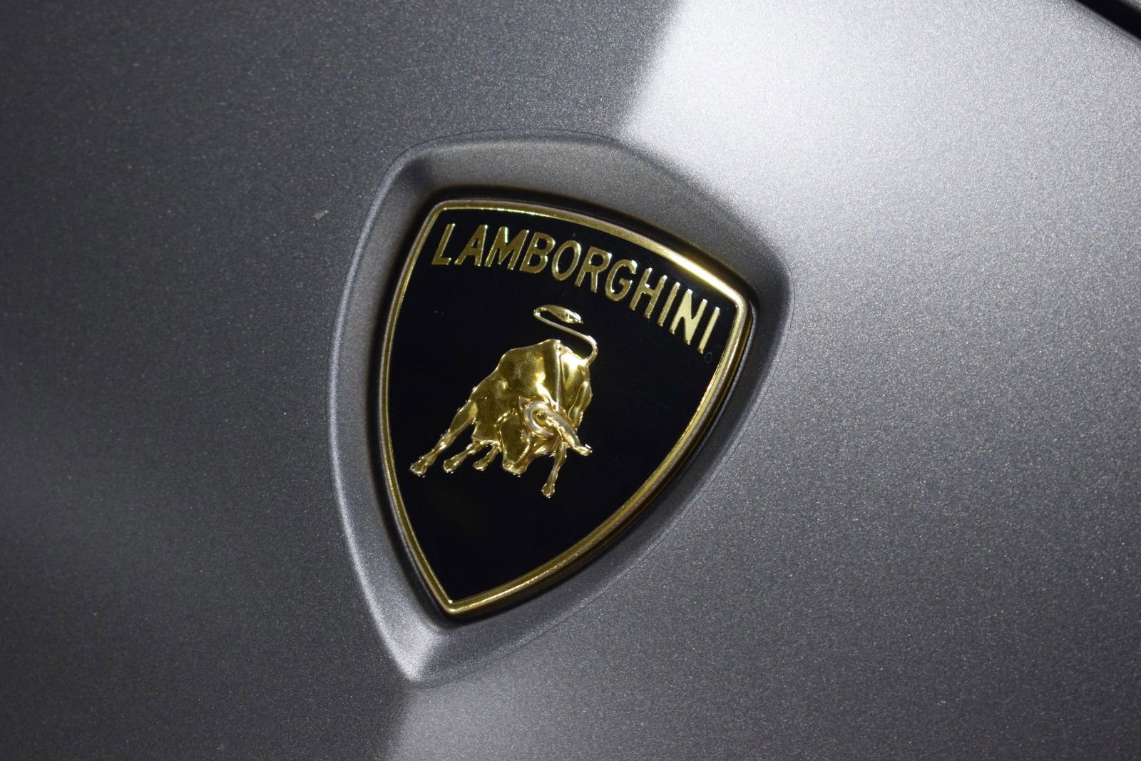 Used 2016 Lamborghini Aventador LP 700-4 AWD/4WD image 3