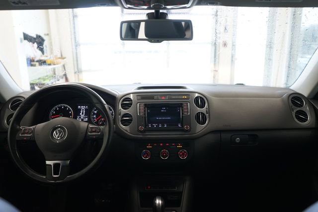 Used 2017 Volkswagen Tiguan Wolfsburg Edition image 31