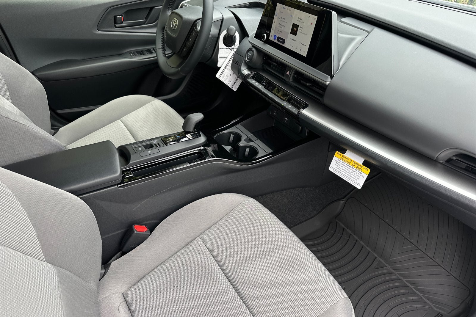 New 2026 Toyota Prius LE FWD image 16