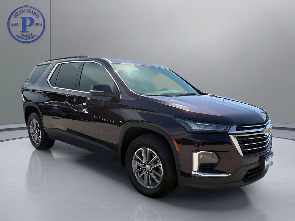 Used 2023 Chevrolet Traverse LT FWD image 1