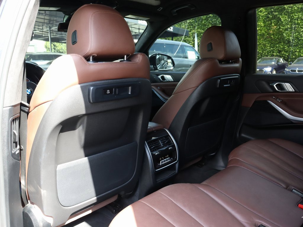 Used 2022 BMW X7 xDrive40i w/ M Sport Package image 23