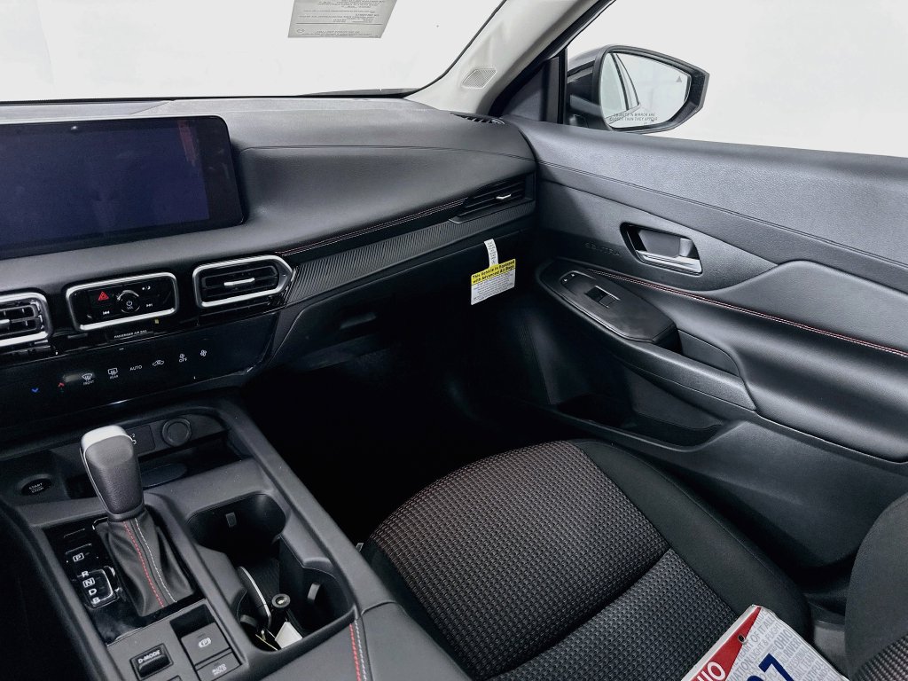 New 2027 Nissan Sentra SR w/ Floor Mat Package FWD image 29