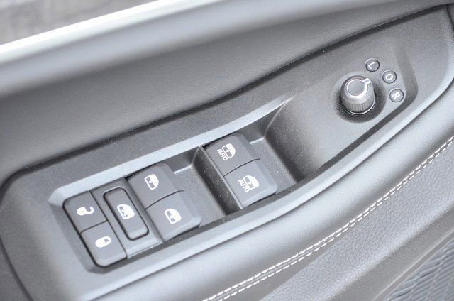 New 2025 Jeep Grand Cherokee Limited image 13