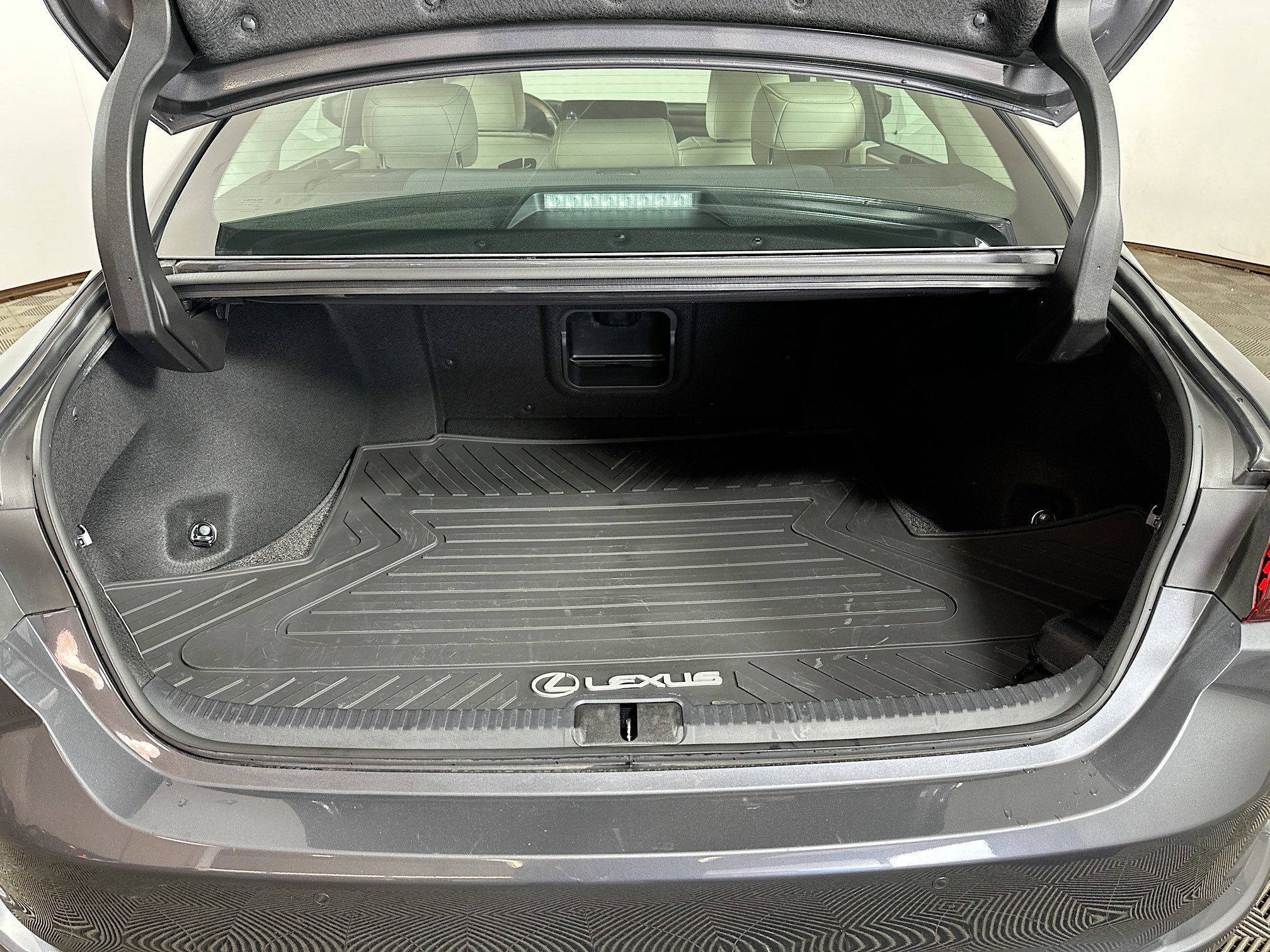 Used 2024 Lexus ES 350 Luxury w/ Technology Package image 24