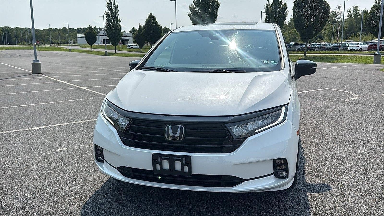Used 2023 Honda Odyssey Sport image 16