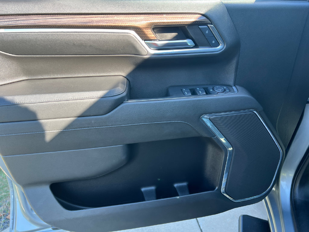 Used 2024 Chevrolet Silverado 1500 LT RWD image 16