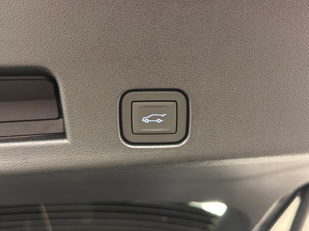 New 2026 GMC Acadia Elevation w/ Black Edition AWD/4WD image 18