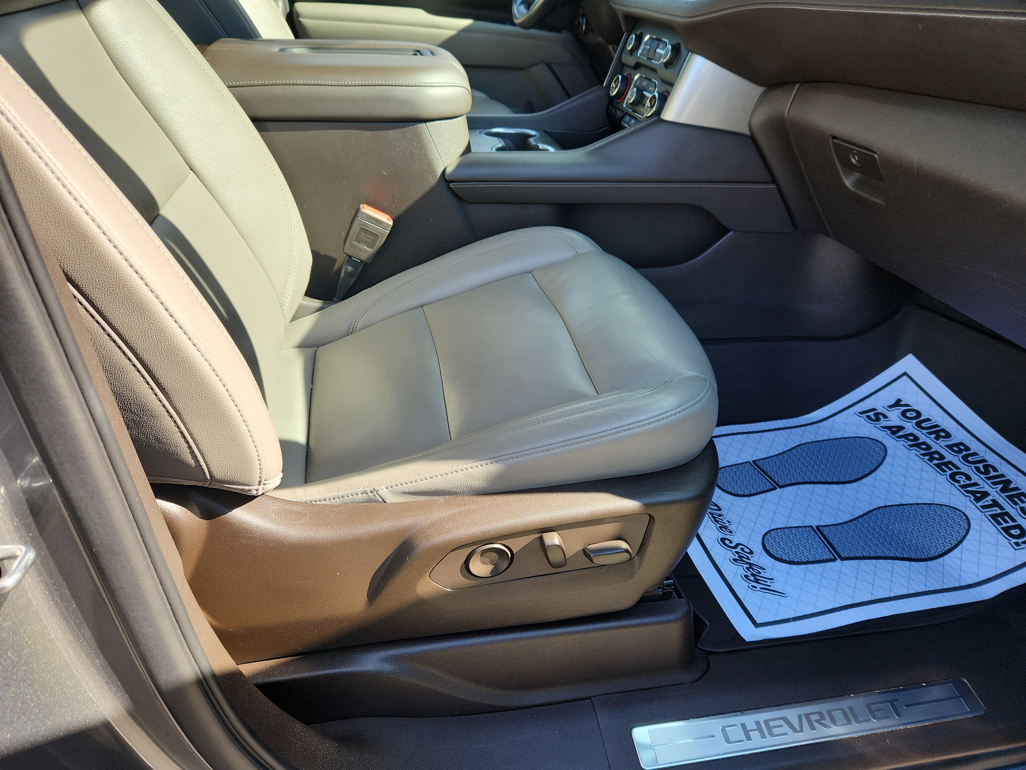 Used 2021 Chevrolet Tahoe Z71 w/ Z71 Signature Package image 48