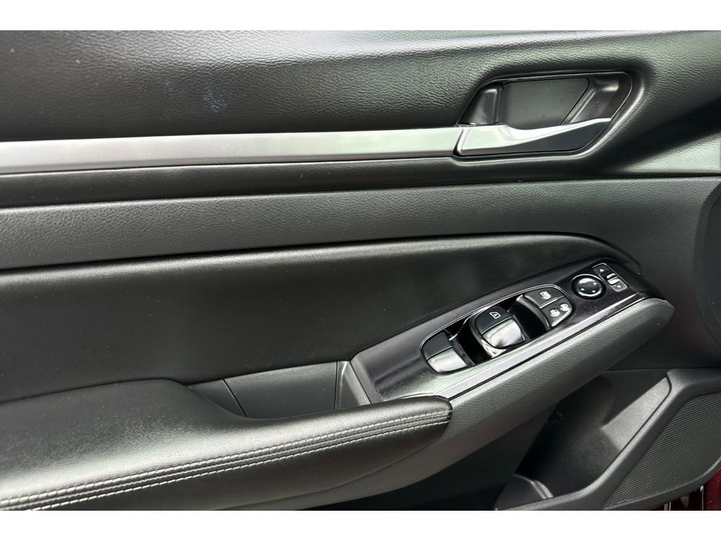 Used 2023 Nissan Altima 2.5 SV image 11