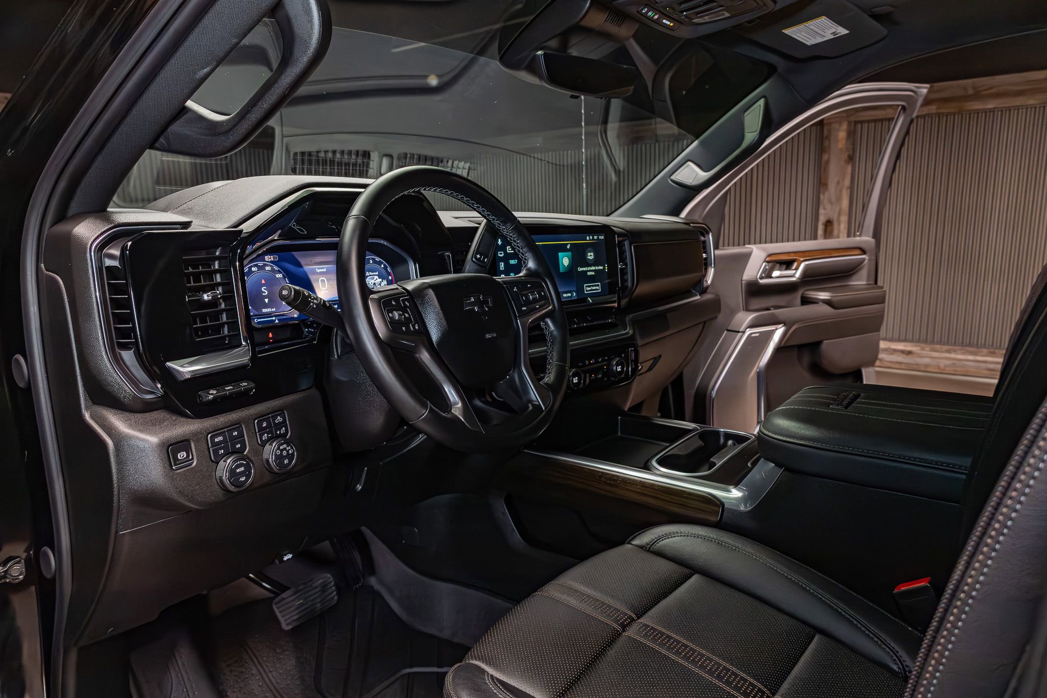 Used 2024 Chevrolet Silverado 2500 High Country w/ Midnight Edition image 17