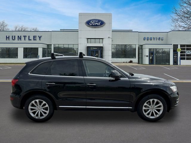 Used 2015 Audi Q5 2.0T Premium Plus w/ Technology Package AWD/4WD image 4