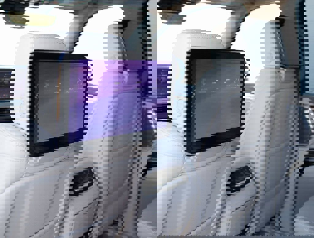 New 2026 Cadillac Escalade Platinum Sport w/ LPO, Floor Liner Package image 41