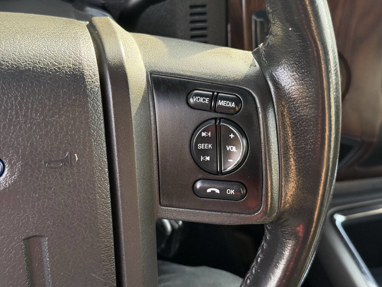 Used 2011 Ford F350 Lariat w/ Chrome Pkg image 22