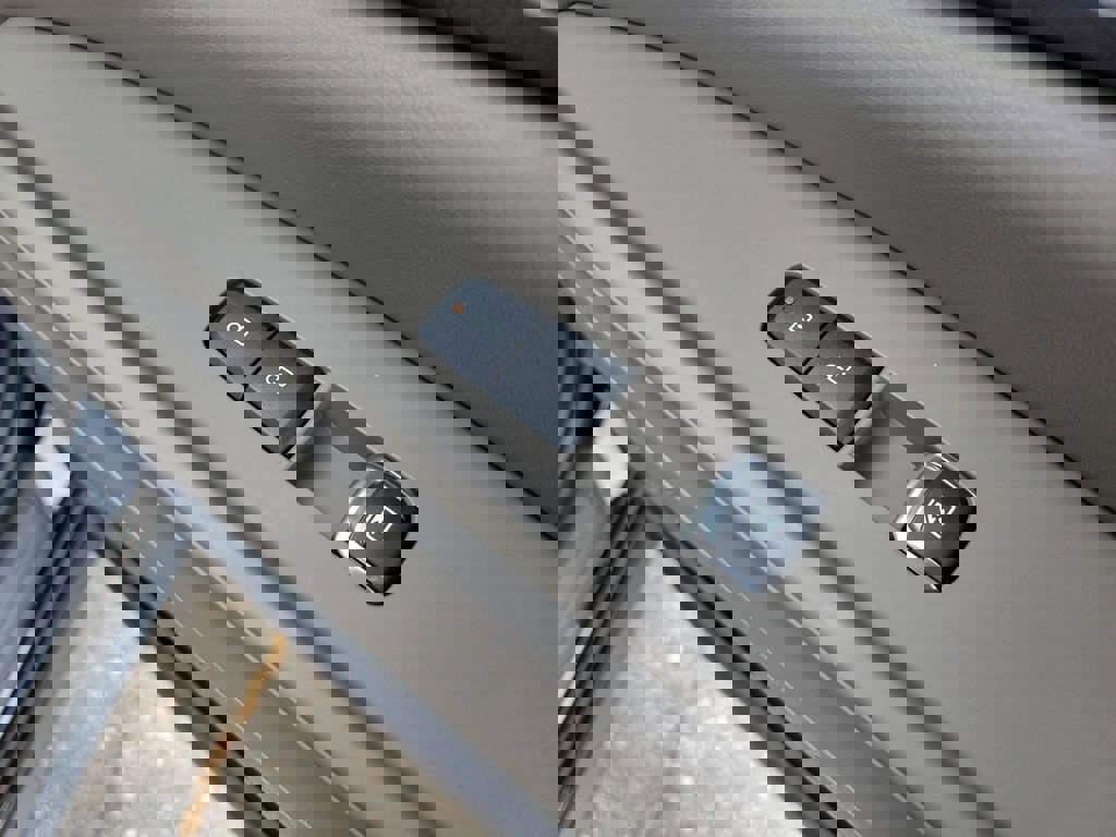 New 2026 Kia Carnival EX FWD image 11