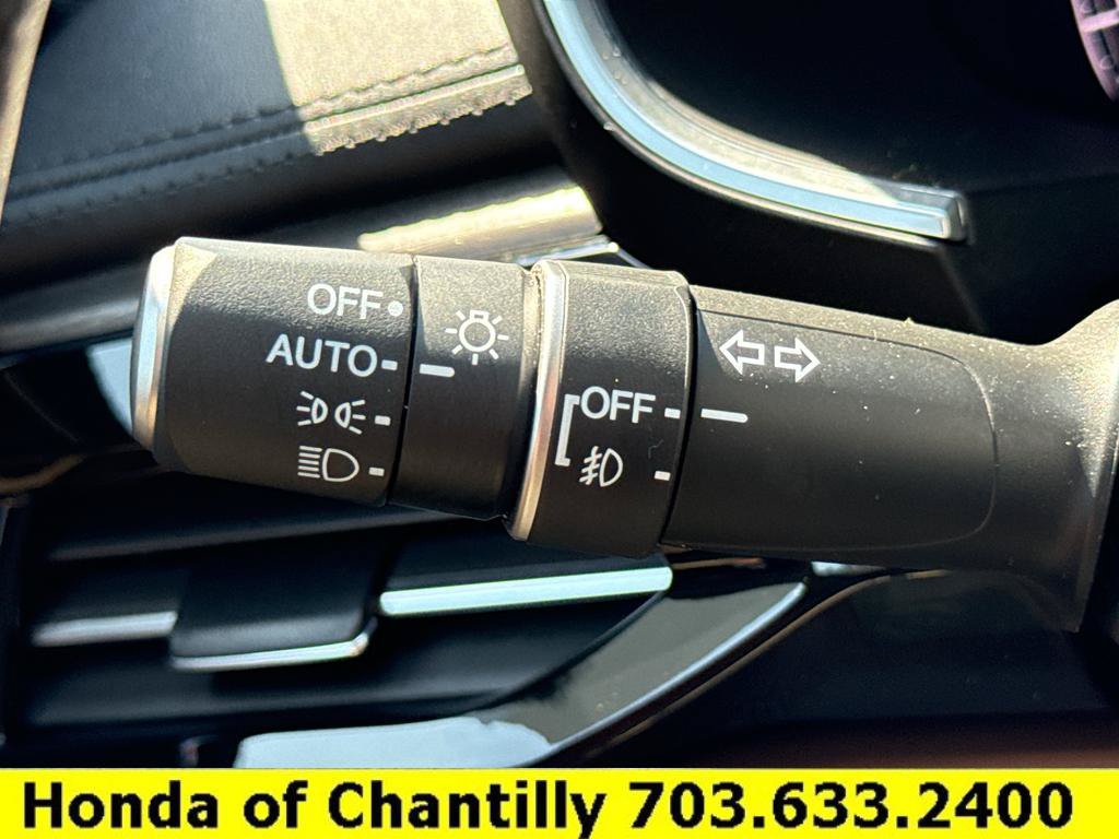 Used 2024 Acura MDX SH-AWD w/ Advance Package image 11