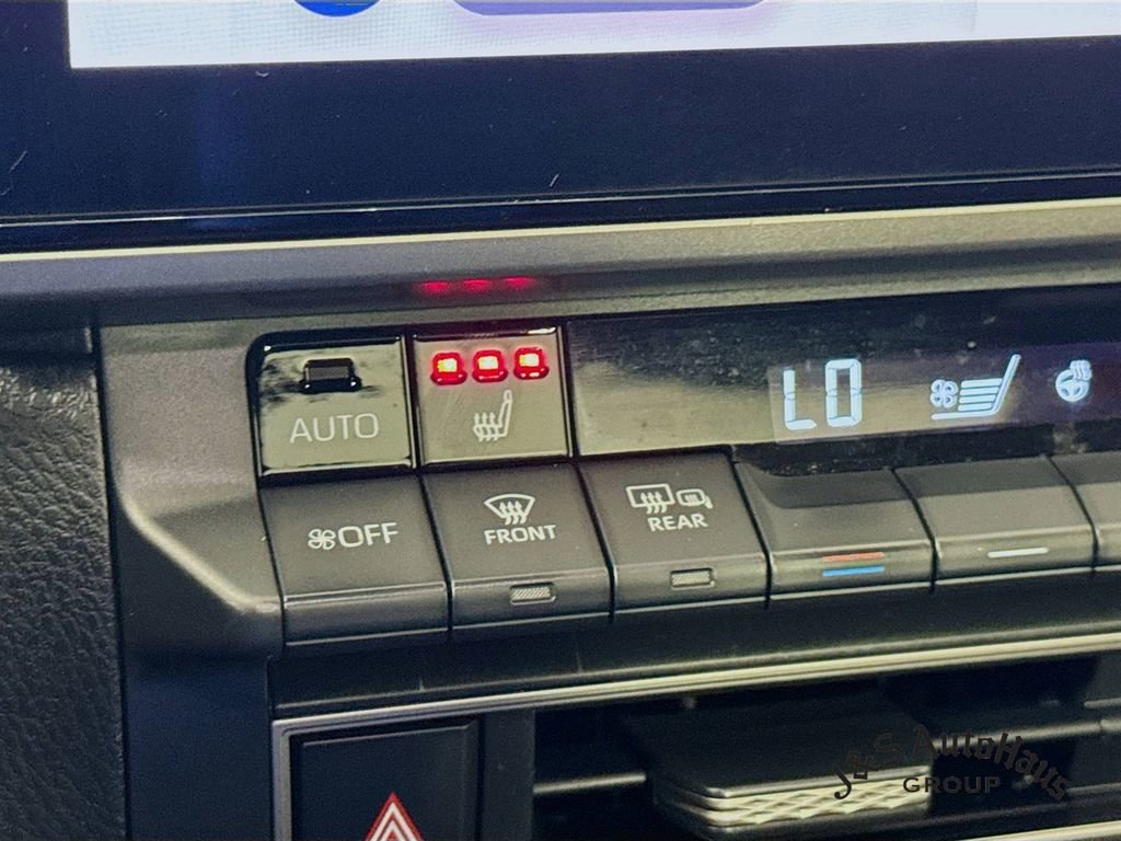 Used 2025 Toyota Camry XSE image 25