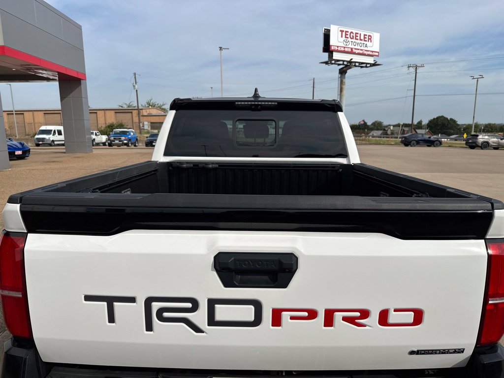 Used 2025 Toyota Tacoma TRD Pro AWD/4WD image 6