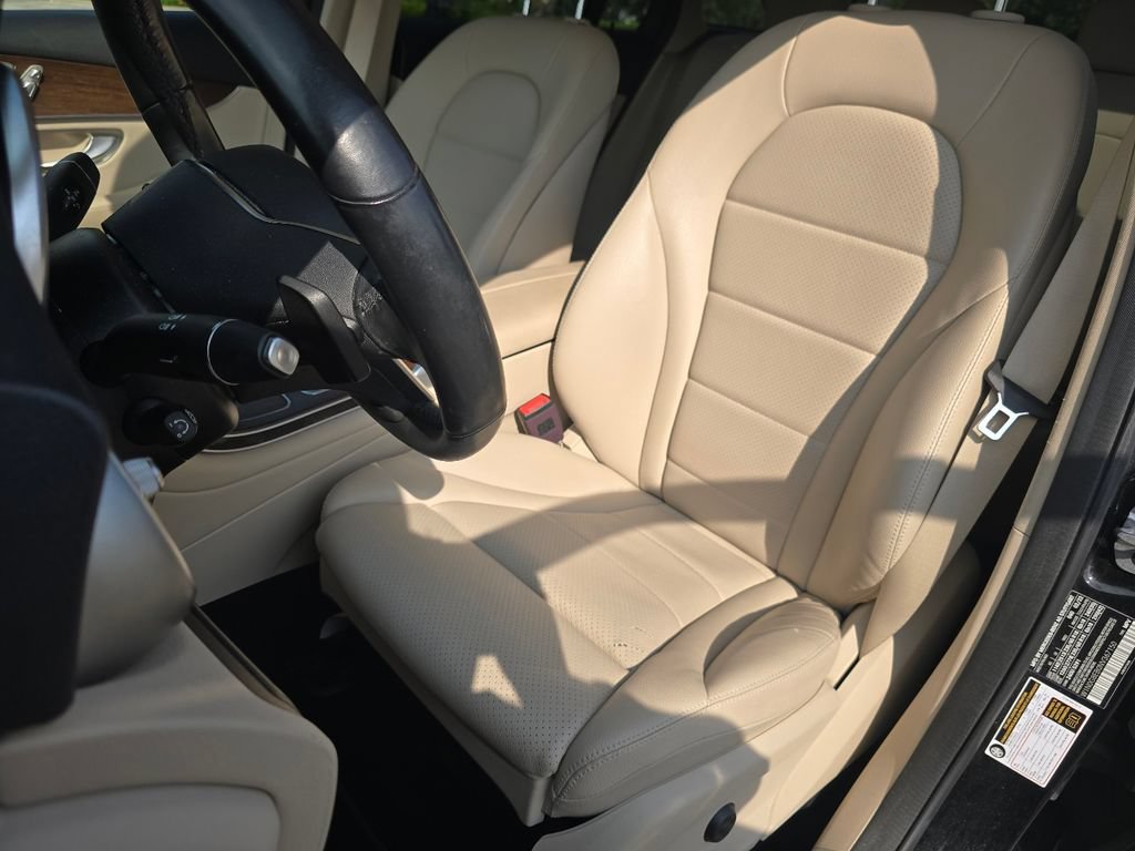 Certified 2022 Mercedes-Benz GLC 300 4MATIC image 25