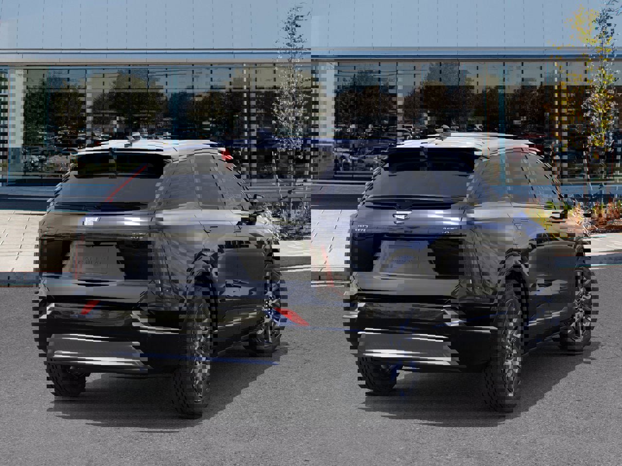 New 2026 Cadillac Optiq Luxury 2 image 4