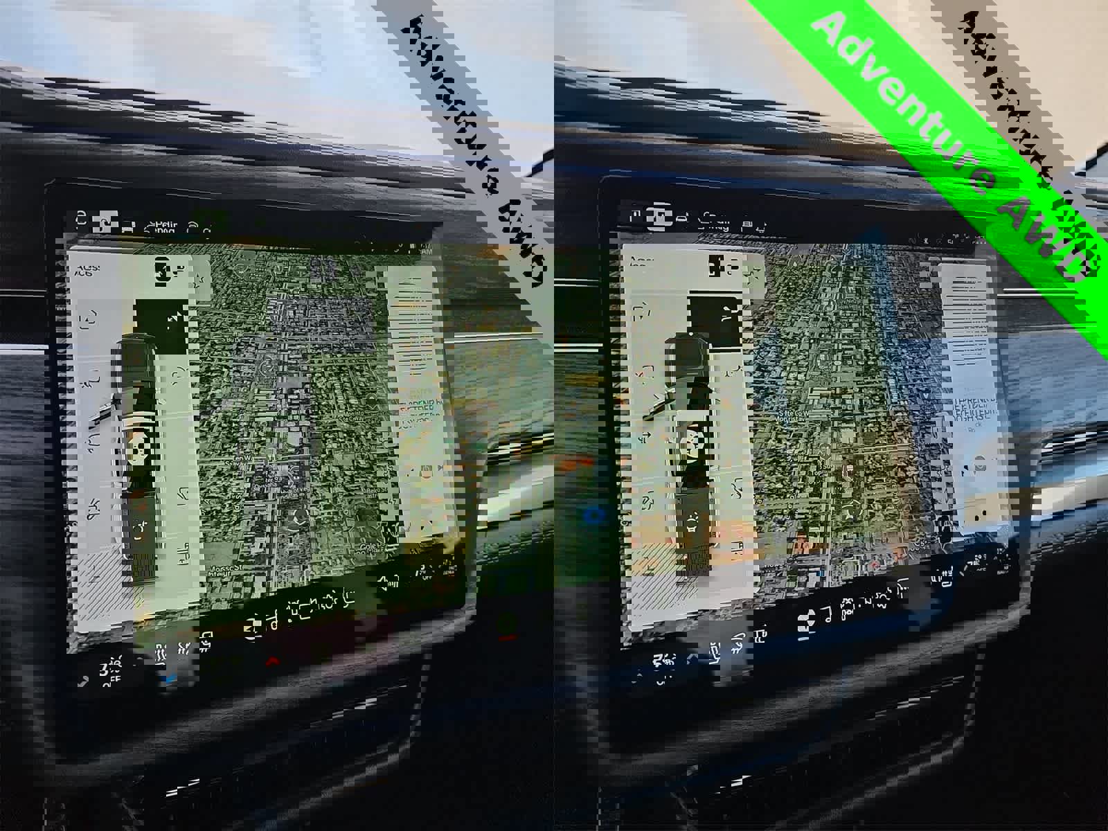 Used 2022 Rivian R1T Adventure image 26