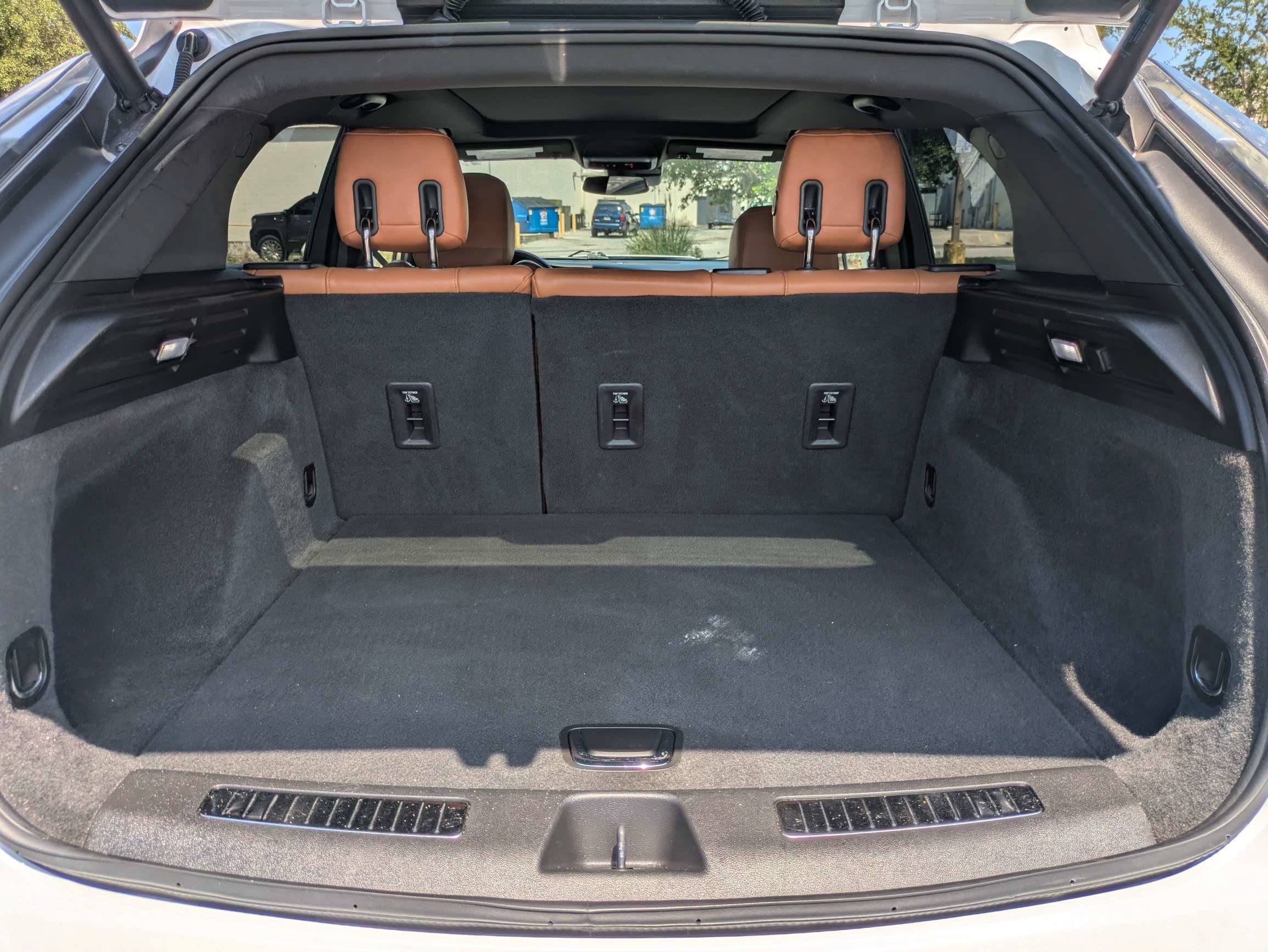 Certified 2019 Cadillac XT4 Sport FWD image 7