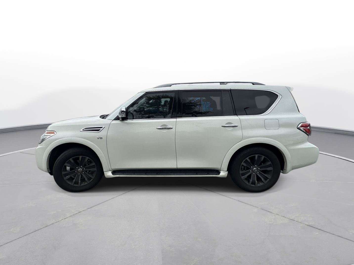 Used 2020 Nissan Armada Platinum w/ Captain's Chairs Package RWD image 9